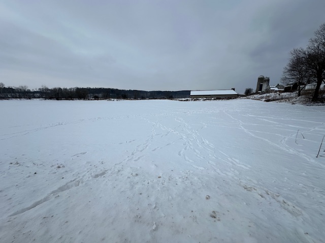 Parcel 2: 5.01 Acres